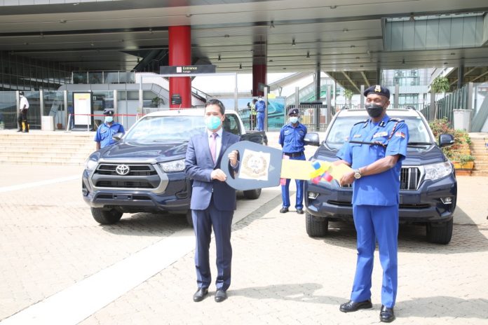 9935C995-A20C-4404-ACA5-2D2C0D732F00