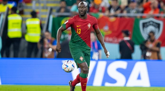 danilo-pereira-221124-dribbles-g-1050