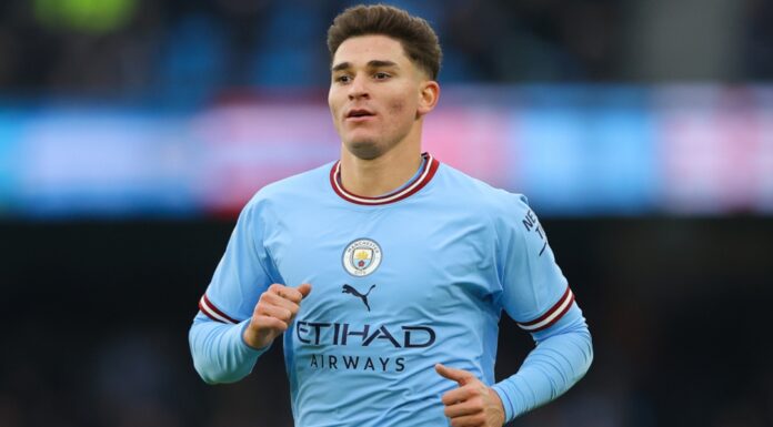 julian-alvarez-inaction-23-01-g-1050