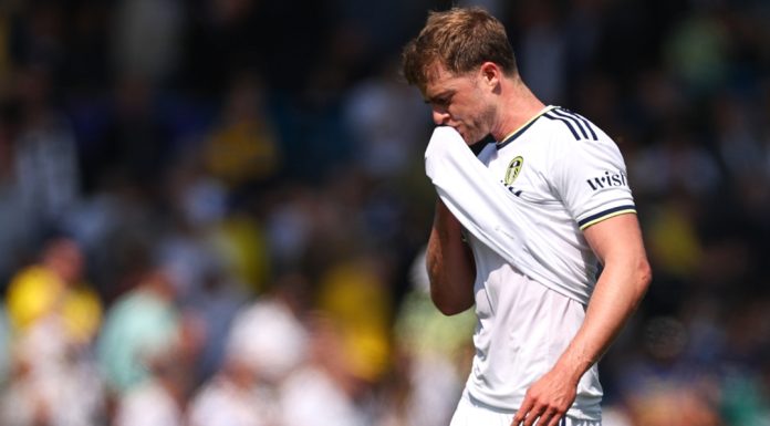 patrick_bamford_walking_2305_g_1050