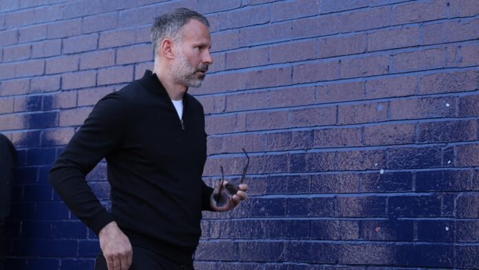 ryan-giggs-230718-g1200