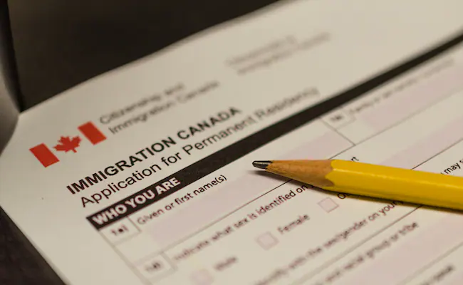 82fg42h4_canada-immigration-generic-istock_625x300_03_September_24