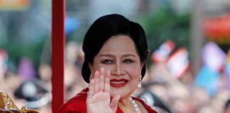 Thailand’s Queen Mother Sirikit, Beloved Style Icon and Symbol of Devotion, Dies at 93