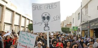 Hundreds of Tunisians Protest Worsening Pollution Crisis in Gabes