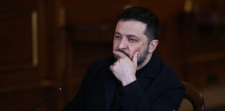 Zelenskiy says Kyiv ready for peace talks, but will not cede territory