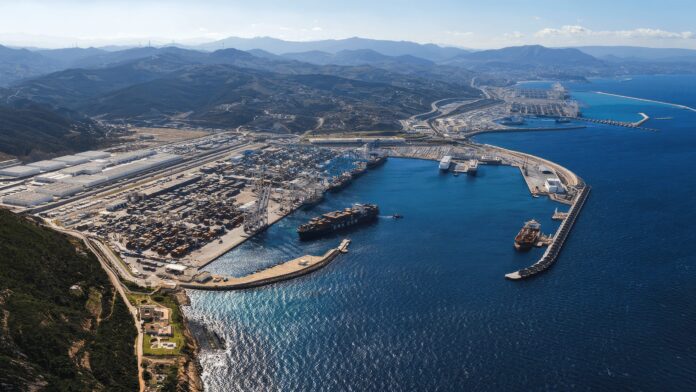 UNW57AIGYBABXHYF4JLURDK6IU-1-scaled