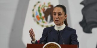 Mexican President Sheinbaum disagrees with US revoking 13 Mexican airline routes