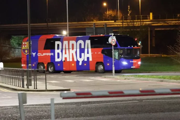 1_PAY-Excl-Barcelona-FC-Bus