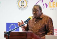 Uhuru Kenyatta Hints at Battle With Cancer During Friend’s Burial