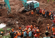 Landslide in Central Java Kills 11, Dozens of Homes Buried as Search Continues