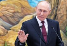 Putin Hardens Stance on Ukraine, Demands Territory Ahead of U.S. Talks