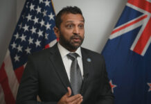 FBI Boss Gifted New Zealand Officials 3D-Printed Toy-Like Revolvers