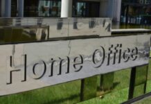 UK Minister Alleges Visa ‘Abuse’ as Student Asylum Claims Soar