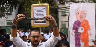 India’s Poll Workers Cite Harsh Conditions, Sleep Deprivation Amid Death Reports