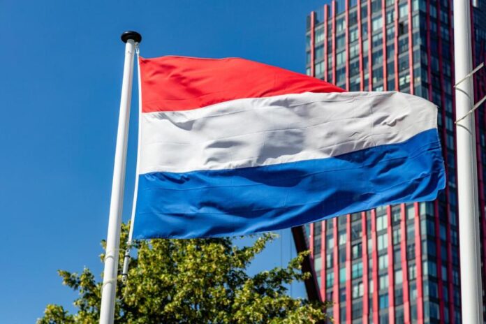 895_0_smapse-flag-of-the-netherlands-history-and-symbols3
