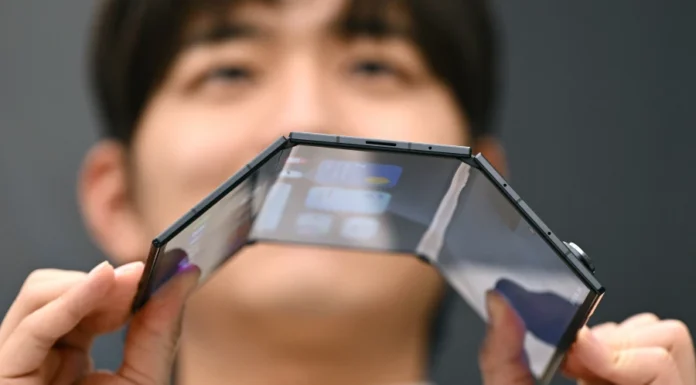 Samsung Unveils Its First Triple-Folding Smartphone as Competition with Apple Intensifies