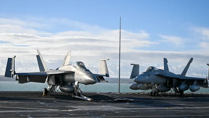 fighter-jets-f-18