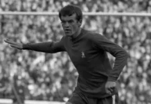 Chelsea and Scotland legend McCreadie dies aged 85