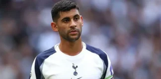 Captain Romero appears to call out Spurs chiefs