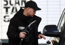 Oil Rally Deepens Above $115 as Escalating Iran War Sends Asian Stocks Lower