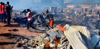 Traders decry losses as fire razes stalls at Toi Market