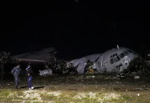At least 20 killed after military plane carrying banknotes crashes in Bolivia