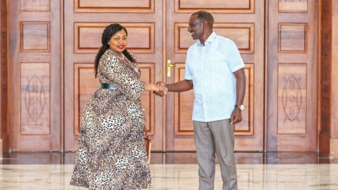 image_870x_671d66c7be438