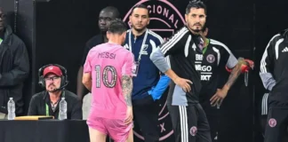 Messi suffers injury scare before World Cup