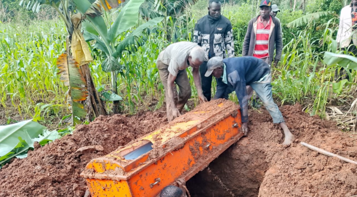 Drama as man’s body is exhumed following mysterious night burial in Vihiga