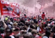 Six people stabbed after Arsenal victory parade