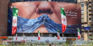 Trump says US-Iran deal to be signed Sunday, Hormuz to open after